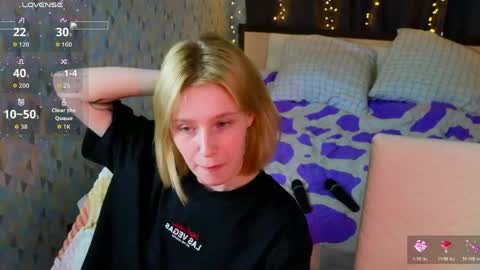 Sweety Eva online show from April 24, 2026, 1:35 pm