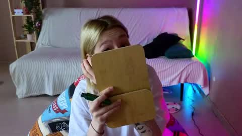 Snapshot of babees_eva chatting on May 12, 2026, 4:09 am Sweety Eva online show from May 12, 2026, 4:09 am