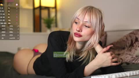 Snapshot of babeholly chatting on March 11, 2025, 5:57 pm Hey Im your angel Holly online show from March 11, 2025, 5:57 pm