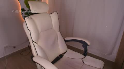 Snapshot of babepeach chatting on May 3, 2026, 6:14 pm adara sterling online show from May 3, 2026, 6:14 pm