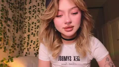 Snapshot of baby_adele chatting on February 8, 2025, 8:10 pm bb adele online show from February 8, 2025, 8:10 pm