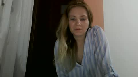 Baby Blonde online show from February 6, 2026, 6:44 pm