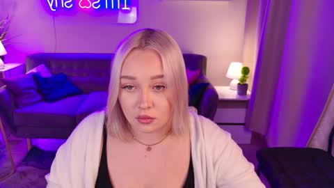 Snapshot of baby_crazy_love chatting on December 14, 2025, 8:35 pm L O L I T A online show from December 14, 2025, 8:35 pm