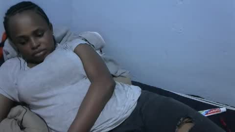 Snapshot of baby_fayyan chatting on December 19, 2025, 7:21 pm baby_fayyan online show from December 19, 2025, 7:21 pm