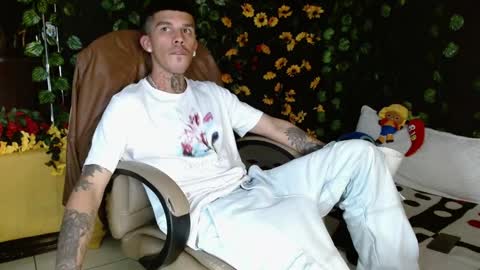 OF GxoXabs online show from December 1, 2024, 6:52 pm