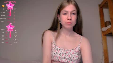 Snapshot of baby_girl_0001 chatting on February 12, 2025, 2:45 am Kira online show from February 12, 2025, 2:45 am