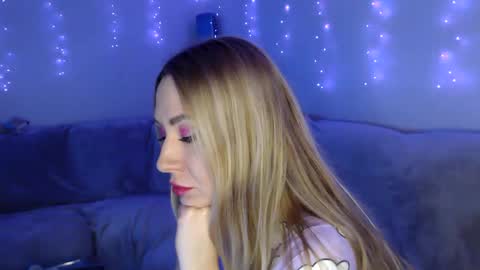 Snapshot of baby_hottye chatting on February 8, 2025, 9:25 pm Diva x online show from February 8, 2025, 9:25 pm