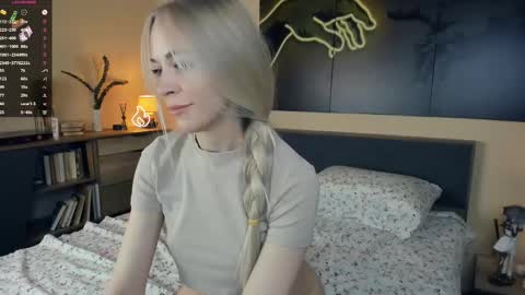 Snapshot of baby_is_ready chatting on February 23, 2025, 6:07 am Emily online show from February 23, 2025, 6:07 am