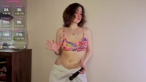 Snapshot of baby_is_ready chatting on June 17, 2026, 7:33 am Emily online show from June 17, 2026, 7:33 am