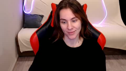 baby_kitte online show from January 2, 2025, 8:17 am