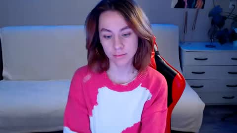 baby_kitte online show from January 5, 2025, 2:06 am