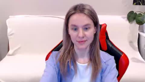 baby_kitte online show from February 14, 2025, 2:28 am