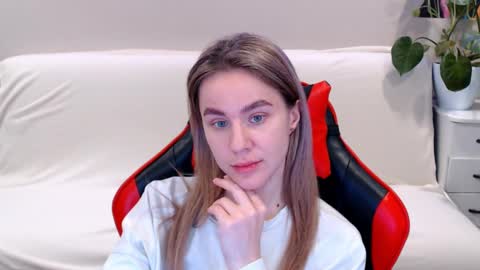 baby_kitte online show from February 20, 2025, 2:18 am