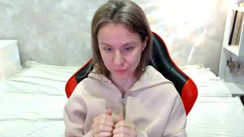 baby_kitte online show from October 2, 2025, 4:19 am