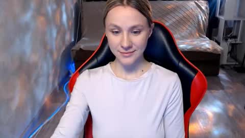 baby_kitte online show from March 11, 2026, 4:18 am