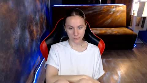 baby_kitte online show from July 7, 2026, 3:09 am