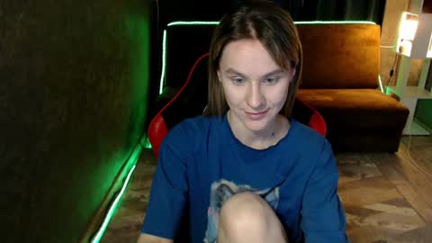 baby_kitte online show from July 14, 2026, 8:41 am