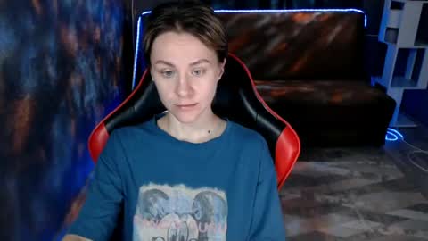 baby_kitte online show from July 22, 2026, 2:03 am