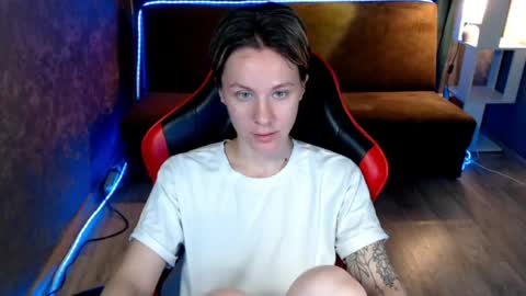 baby_kitte online show from July 28, 2026, 3:02 am