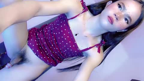 Snapshot of baby_monica18 chatting on January 16, 2025, 5:32 am Goddess Monica online show from January 16, 2025, 5:32 am
