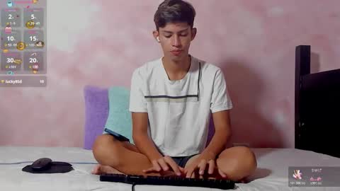 baby_noaht online show from May 14, 2026, 12:01 pm