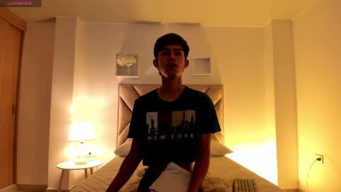 baby_noaht online show from June 1, 2026, 1:46 pm