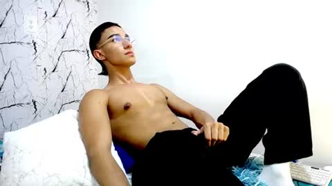 Snapshot of babyandy_ chatting on July 21, 2026, 11:51 pm ANDY online show from July 21, 2026, 11:51 pm