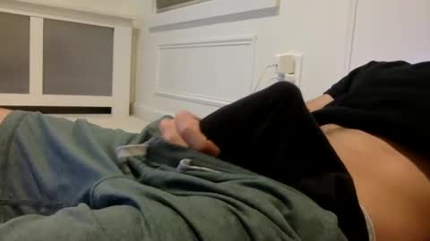 babyboii42o online show from November 7, 2025, 3:06 am