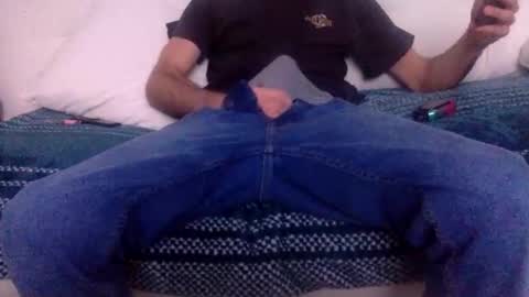 babyboii42o online show from April 4, 2026, 8:28 pm