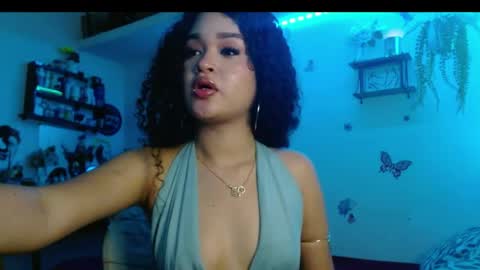 babybombom08 online show from March 31, 2026, 12:12 am