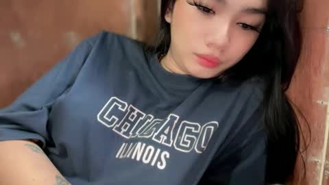 Snapshot of babyclarats chatting on October 5, 2025, 2:32 am Clara online show from October 5, 2025, 2:32 am