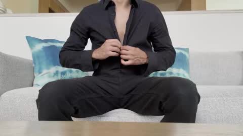 DADDY online show from November 10, 2025, 8:57 am