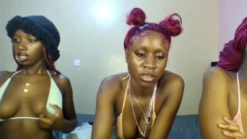 Snapshot of babydoll_230 chatting on June 13, 2026, 4:21 am Babydoll 230 online show from June 13, 2026, 4:21 am