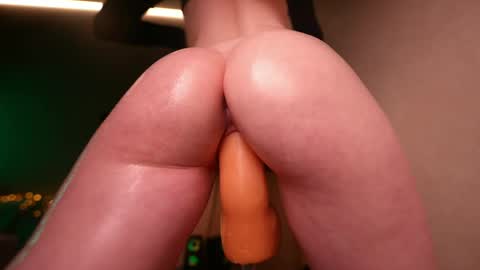 Snapshot of babydoll_laura chatting on April 10, 2026, 1:49 pm babydoll_laura online show from April 10, 2026, 1:49 pm