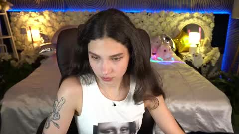 Snapshot of babyflowerr chatting on June 8, 2026, 6:52 pm Sasha online show from June 8, 2026, 6:52 pm