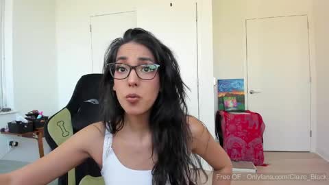 Claire Black online show from June 3, 2026, 8:47 pm