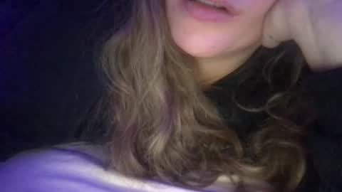 Snapshot of babyhoney333 chatting on February 9, 2026, 10:14 pm babyhoney333 online show from February 9, 2026, 10:14 pm