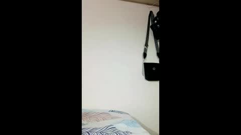 babyluna_24 online show from February 2, 2026, 6:23 am