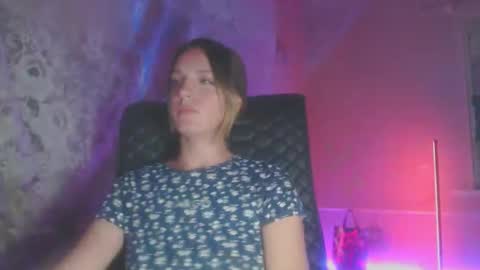 Snapshot of babymuro4ka chatting on September 24, 2025, 7:06 pm Sonya online show from September 24, 2025, 7:06 pm