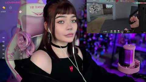 Snapshot of babyroxynill chatting on December 19, 2024, 2:01 am Nika online show from December 19, 2024, 2:01 am