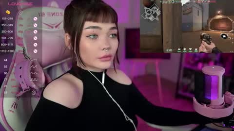 Snapshot of babyroxynill chatting on January 16, 2025, 1:48 am Nika online show from January 16, 2025, 1:48 am