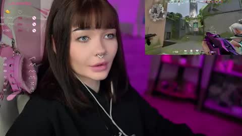 Snapshot of babyroxynill chatting on February 24, 2025, 2:08 am Nika online show from February 24, 2025, 2:08 am