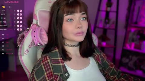 Snapshot of babyroxynill chatting on March 6, 2025, 10:47 pm Nika online show from March 6, 2025, 10:47 pm