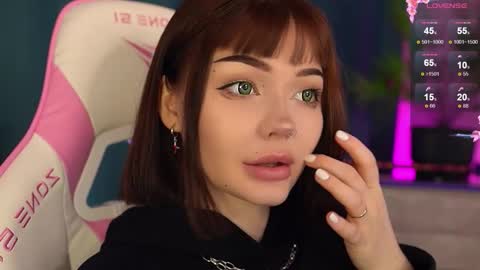 Snapshot of babyroxynill chatting on October 3, 2025, 9:45 pm Nika online show from October 3, 2025, 9:45 pm