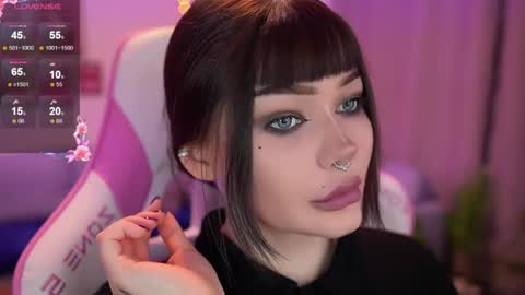 Nika online show from April 21, 2026, 10:01 pm
