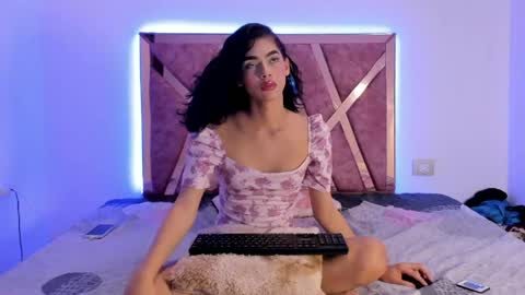 Valentina online show from May 11, 2026, 8:06 pm