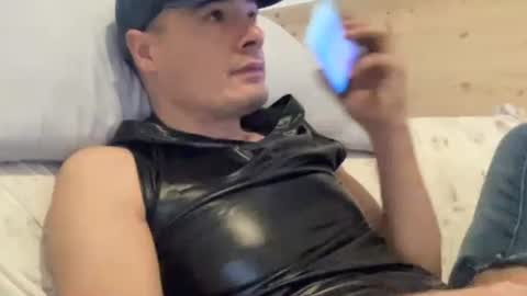 bach online show from March 10, 2025, 10:48 am