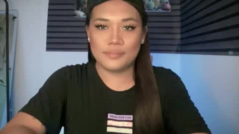 Snapshot of bad_kitty_amara chatting on June 11, 2026, 2:53 am AMARA - FOLLOW ME AND THUMBS UP online show from June 11, 2026, 2:53 am