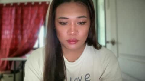 AMARA - FOLLOW ME AND THUMBS UP online show from July 3, 2026, 2:51 am