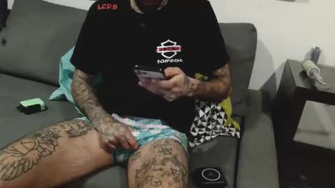 Snapshot of badcouple_ chatting on December 22, 2025, 2:08 am BadCouple online show from December 22, 2025, 2:08 am